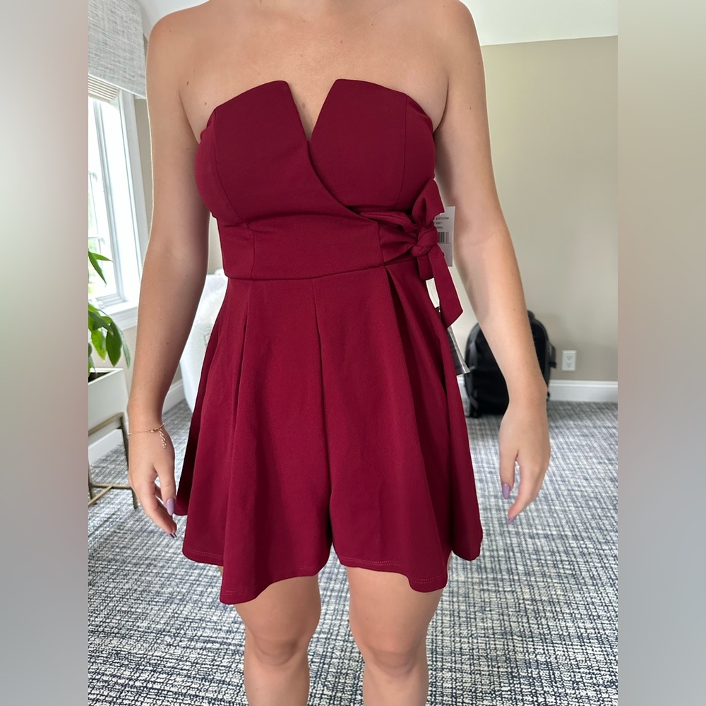 Nordstrom burgundy strapless romper. Size XS